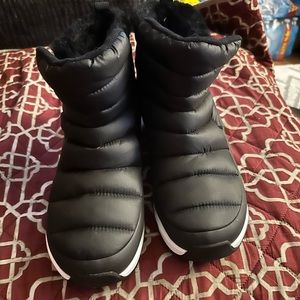 The Northface winter boots